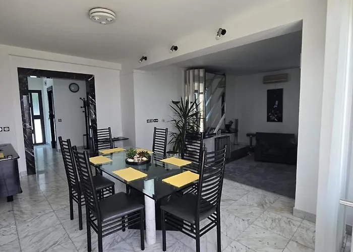 شقة Luxury With Private Pool And 2 Bedrooms In Bay View *