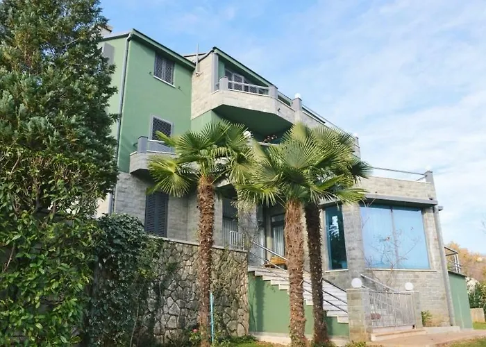 Luxury With Private Pool And 2 Bedrooms In Bay View *