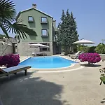 Luxury With Private Pool And 2 Bedrooms In Bay View 오파티아