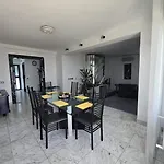 Apartment Luxury With Private Pool And 2 Bedrooms In Bay View *