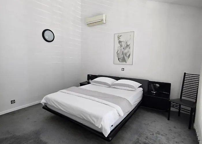 Апартаменты Luxury With Private Pool And 2 Bedrooms In Bay View *